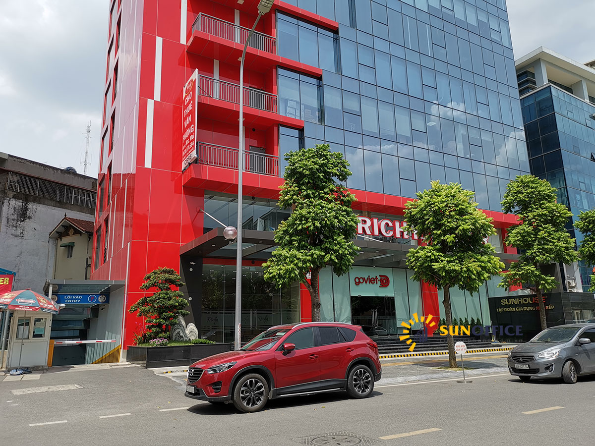 Lối ngoài tòa nhà Richy Tower 35 Mạc Thái Tổ