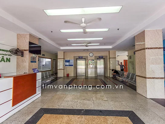 Sảnh lễ tân tòa nhà 169 Nguyễn Ngọc Vũ