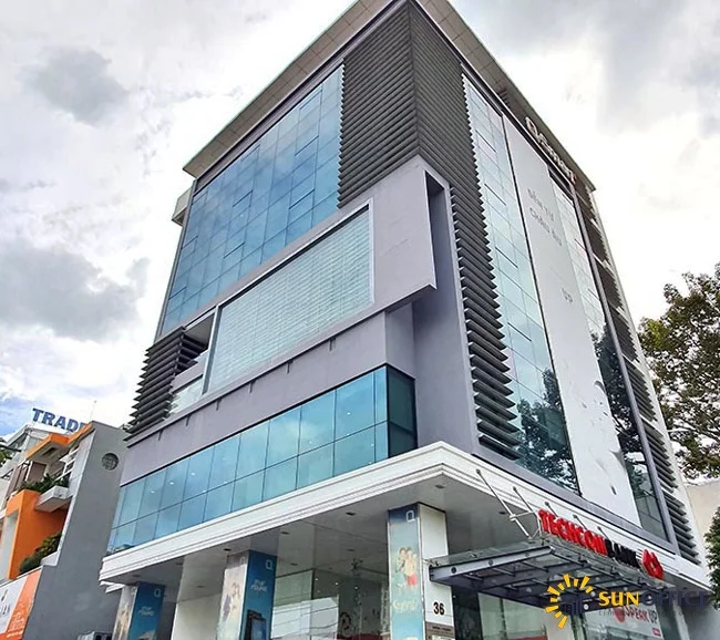 Q Mobile Building